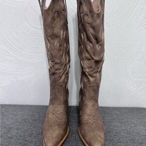 Brown Western-Style Women's Boots